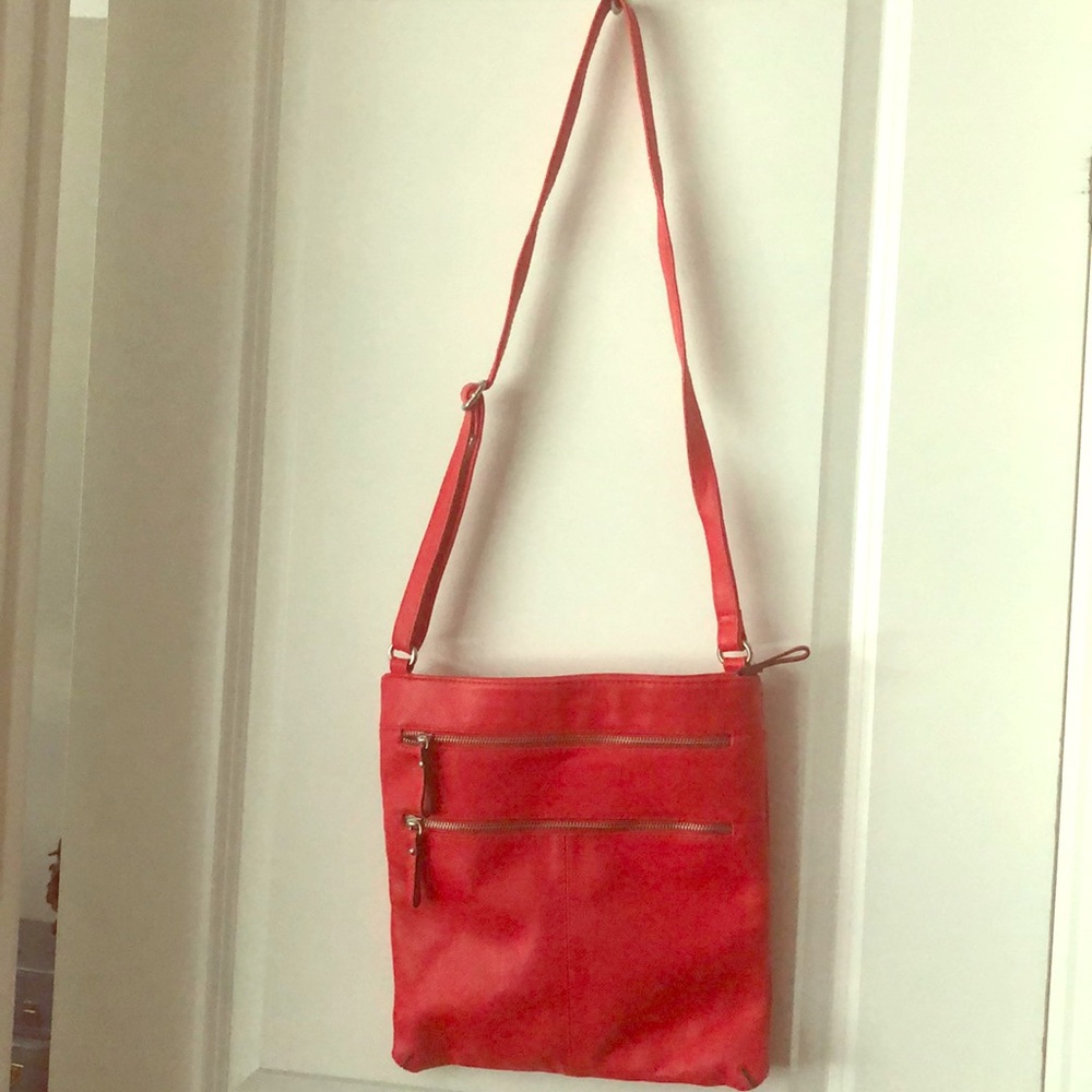 Red vegan leather Cross-body purse/bag (Merona)